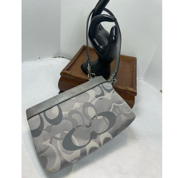 COACH WRISTLET BAG CANVAS LEATHER SIGNATURE GRAY PLEATED AESTHETIC KAWAII - Picture 15 of 16